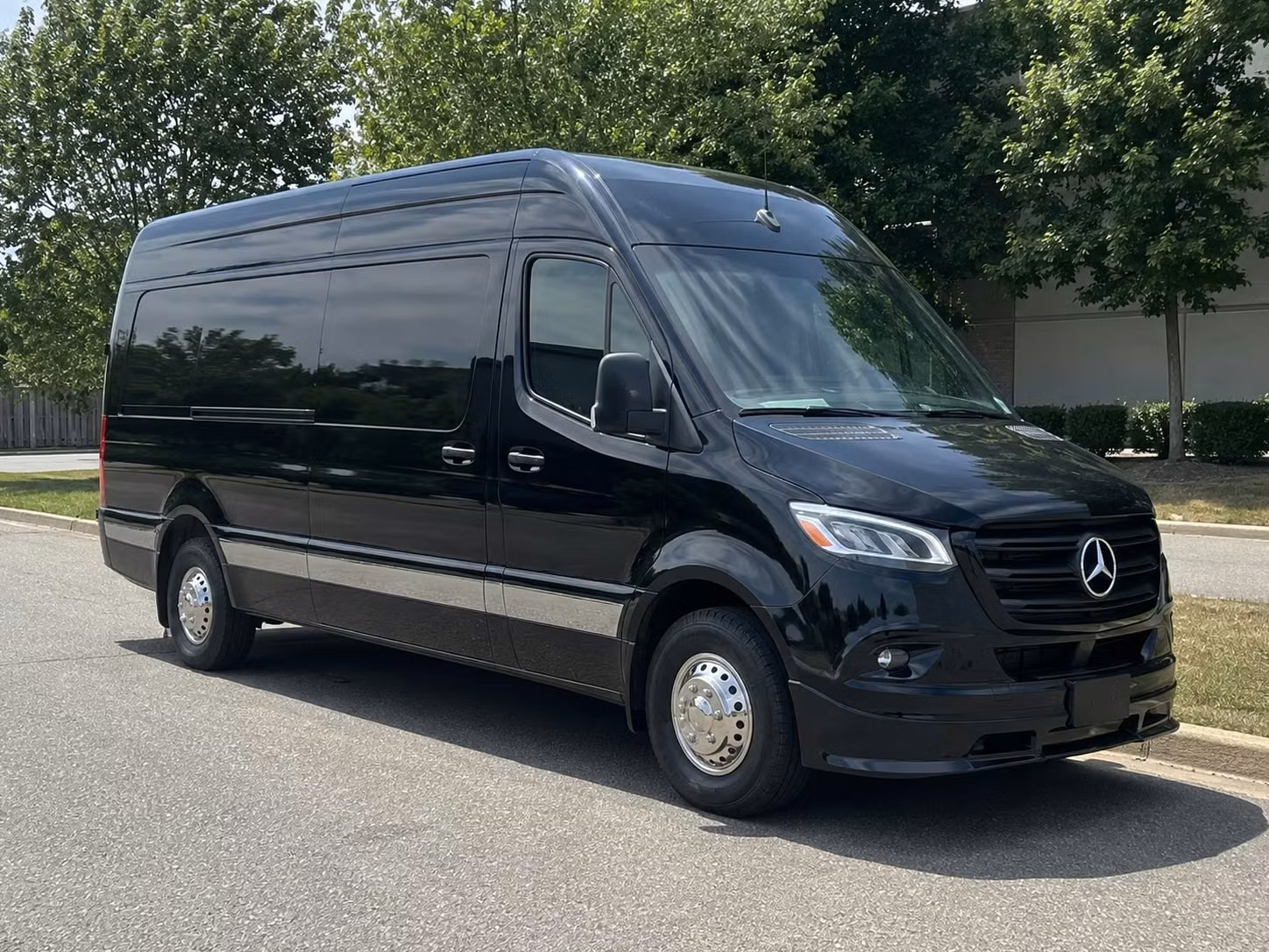 elizabeth airport transportation